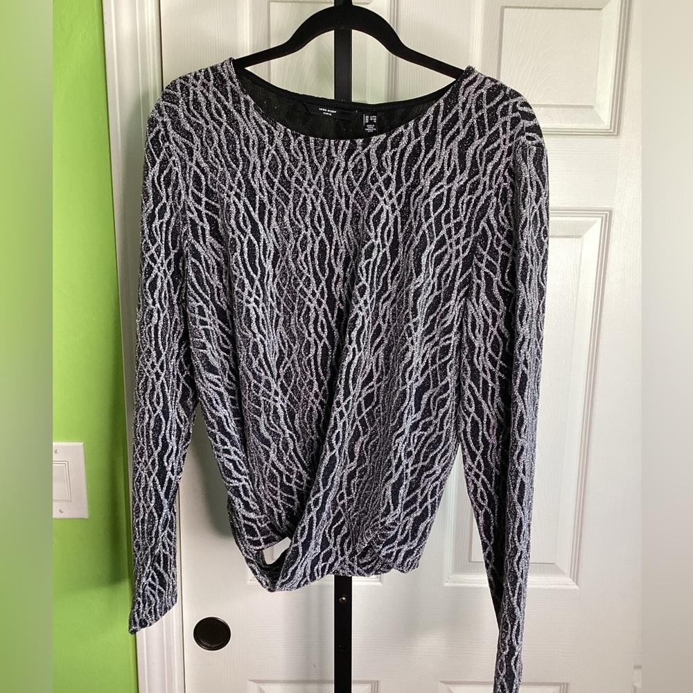 Vero Moda Curve Black Silver Sparkly Top, size 1X, NWT